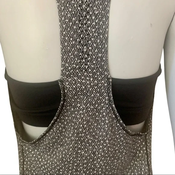 LULULEMON Hit It Tank Top Frozen Fizz White Black Racerback Workout Gym Active - Picture 8 of 15
